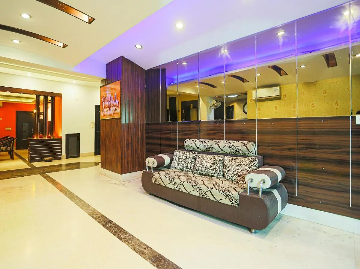 Otel Oyo Townhouse 823 Green Leaf Gurgaon