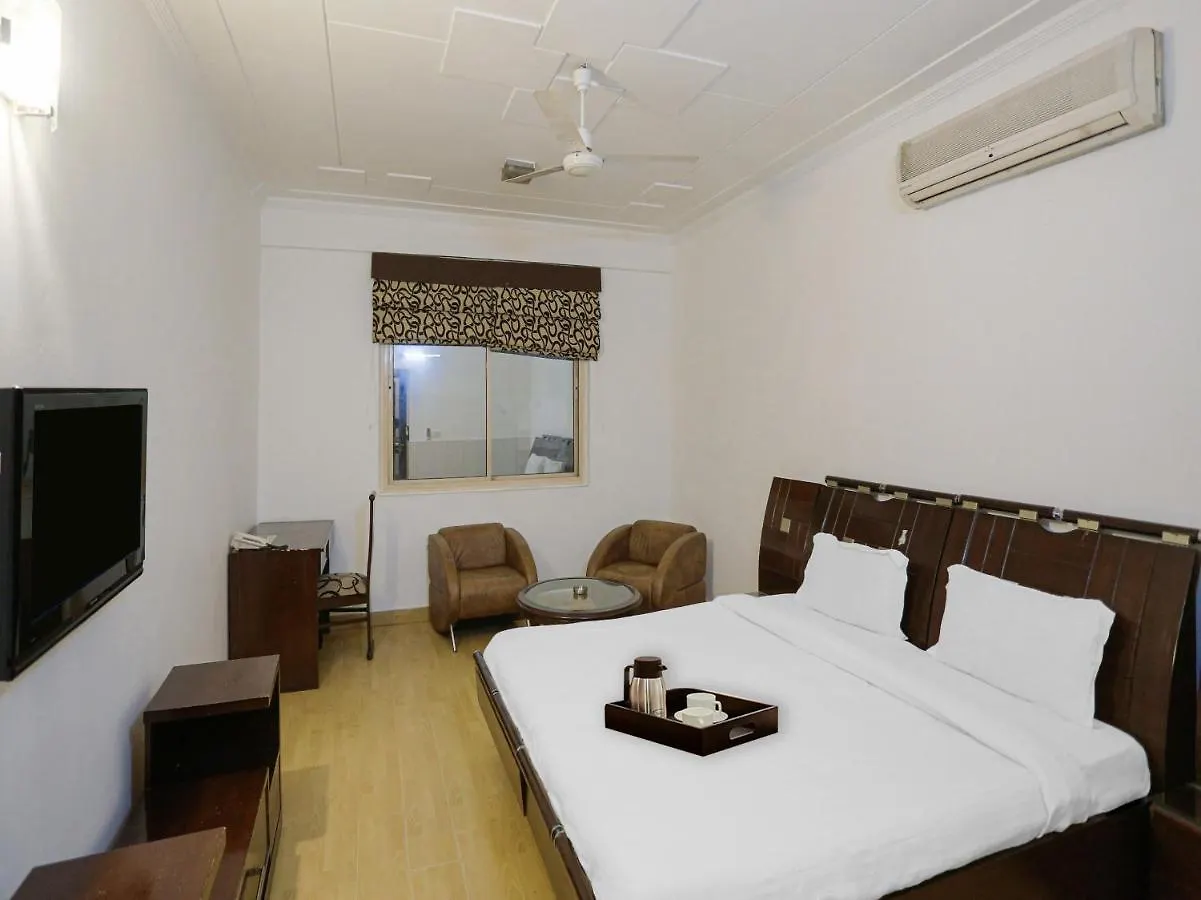 Oyo Townhouse 823 Green Leaf Gurgaon
