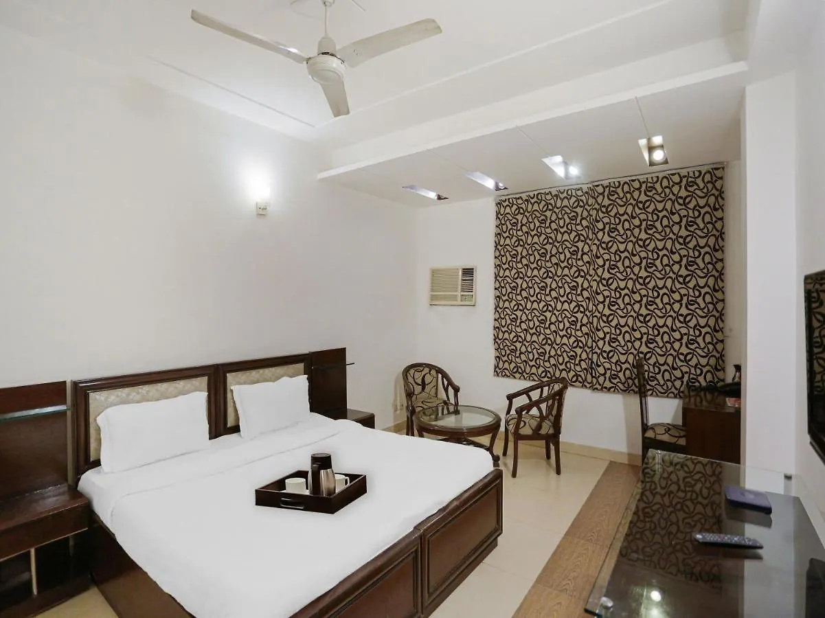 Oyo Townhouse 823 Green Leaf Gurgaon