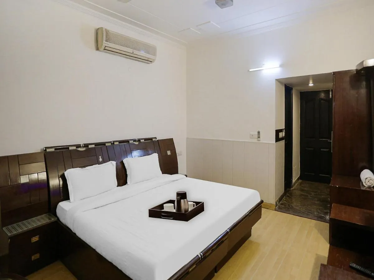 Oyo Townhouse 823 Green Leaf Gurgaon