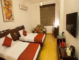 Oyo Townhouse 823 Green Leaf Gurgaon