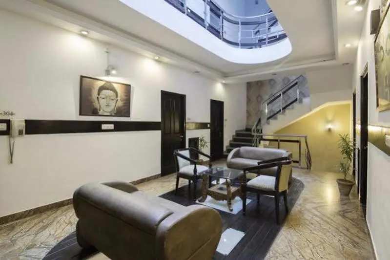 Oyo Townhouse 823 Green Leaf Gurgaon 3*,